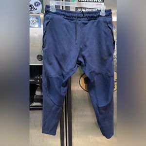 Mens sz.L Nike work out jogger pants